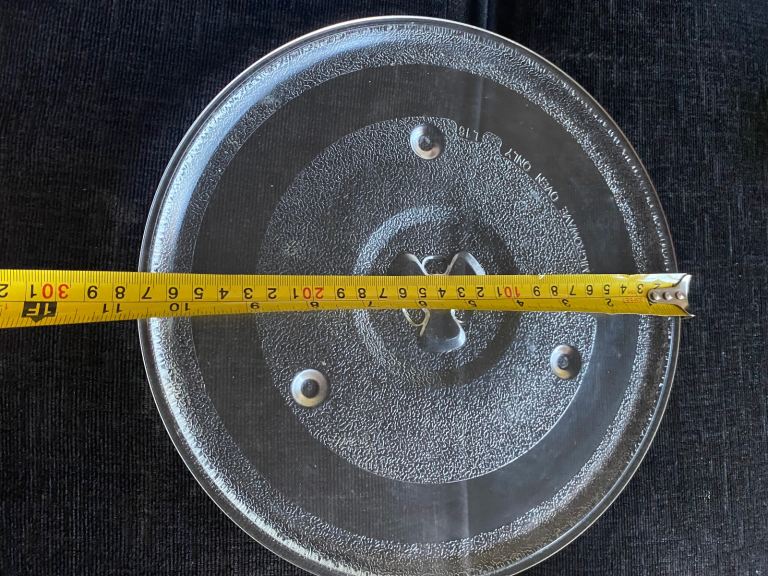 Glass microwave plate approx 10.5”