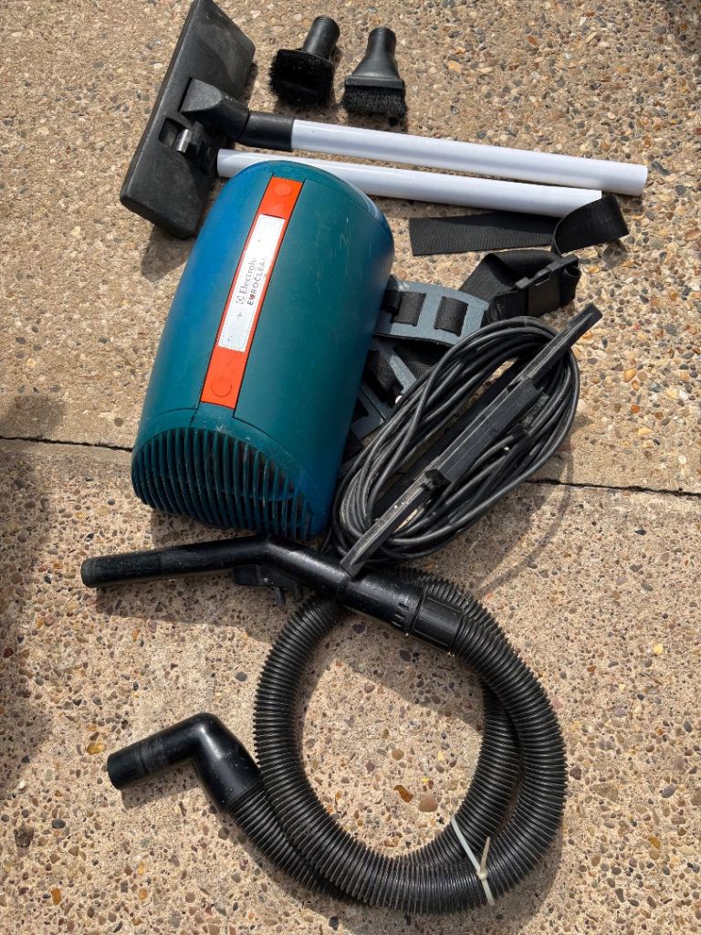 Vacuum Cleaner with Attachments – Good Condition