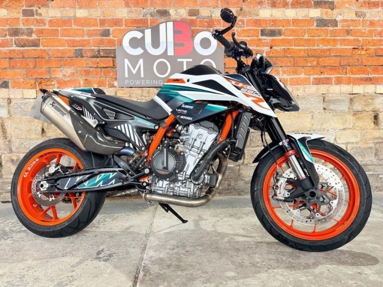 KTM 890 DUKE R TECH PACK 2022 22