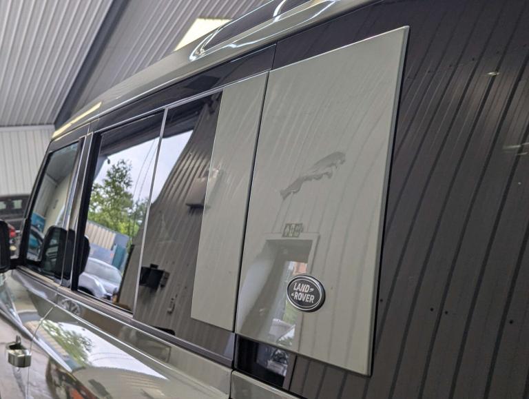 2021 Land Rover Defender 2.0 Defender SE Auto 4WD 5dr SUV Petrol Automatic