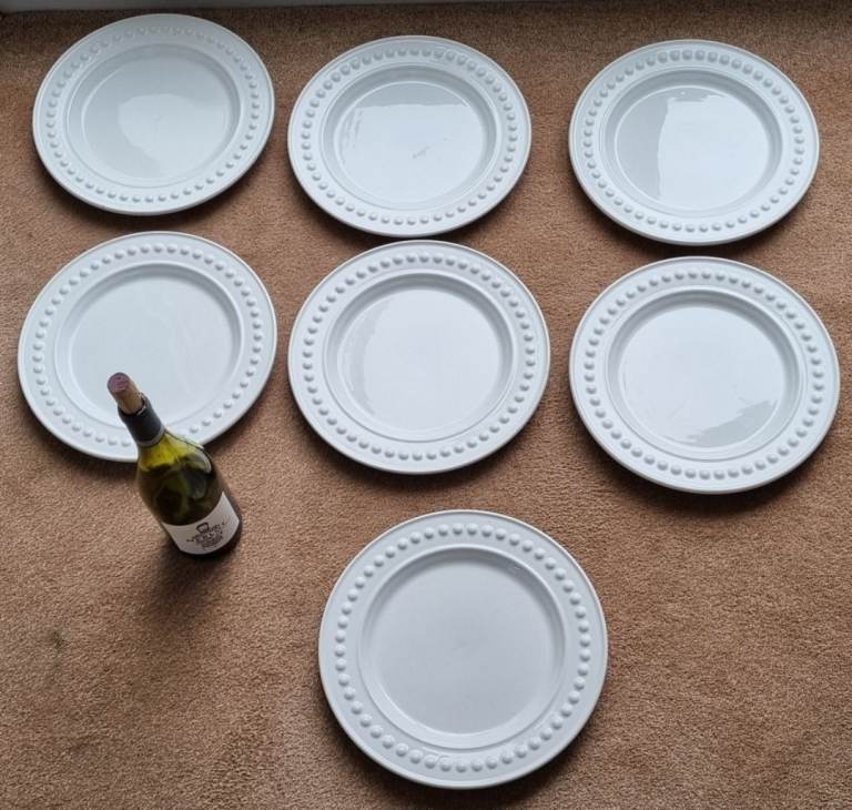 Modern set of large white dinner plates bargain 