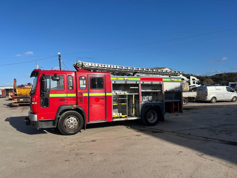 Volvo FL FIRE TRUCK, CREWCAB, AUTO, 72,216 MILES ONLY 