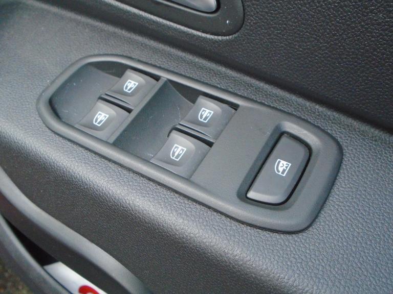 2022 Dacia Duster 1.0 TCe 90 Comfort 5dr HATCHBACK PETROL Manual