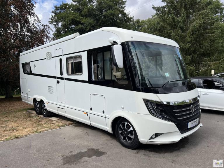 Niesmann + Bischoff Arto 88EK A-Class Auto 4 Berth Twin Beds 8.7m 8k Miles