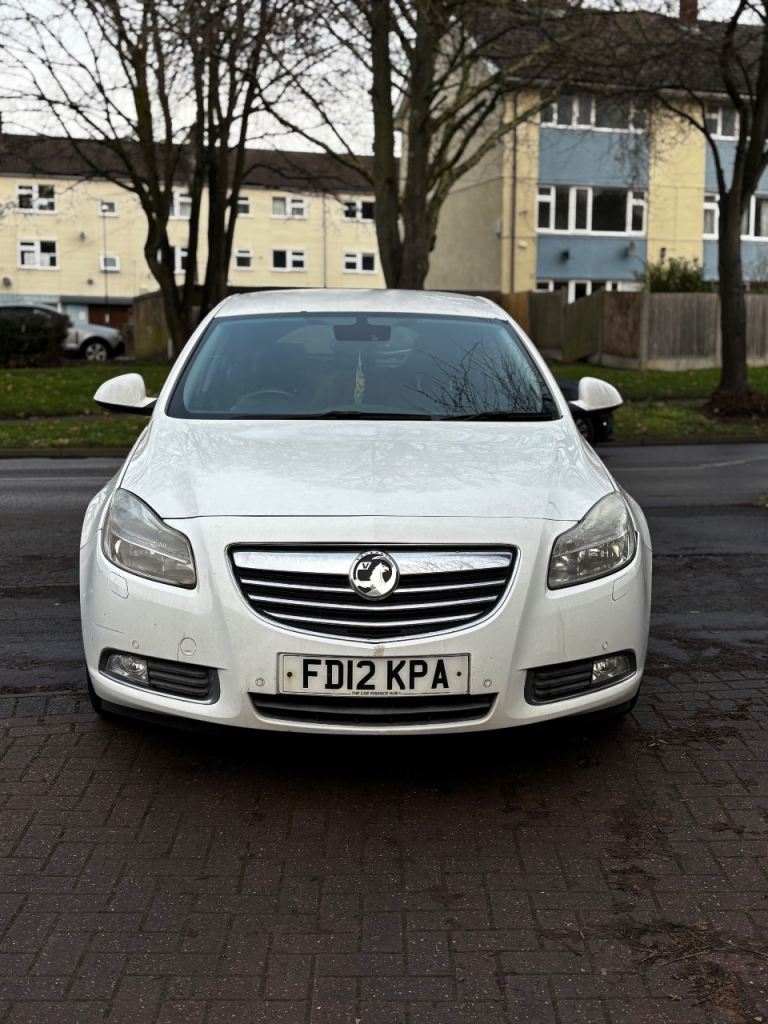 Vauxhall, INSIGNIA, Hatchback, 2012, Manual, 1956 (cc), 5 doors