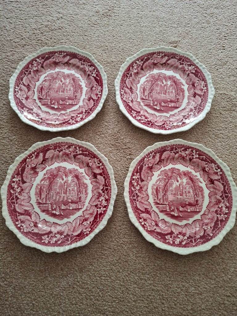 Set of 4 vintage Mason's Red Pink Vista plates, 8.75 inch