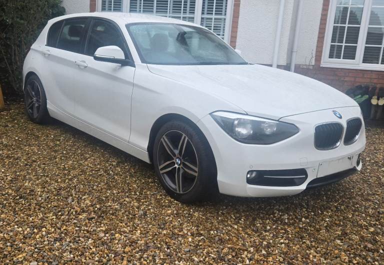 BMW, 1 SERIES, Hatchback, 2011, Manual, 1598 (cc), 5 doors