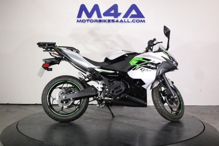 KAWASAKI NINJA E1 EV NX 011 ARFNN 2025
