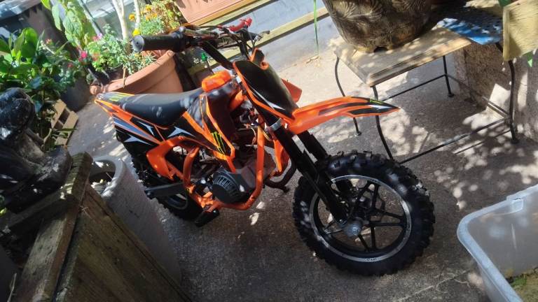Kids dirt bike 50cc (collect from Headingley Leeds)