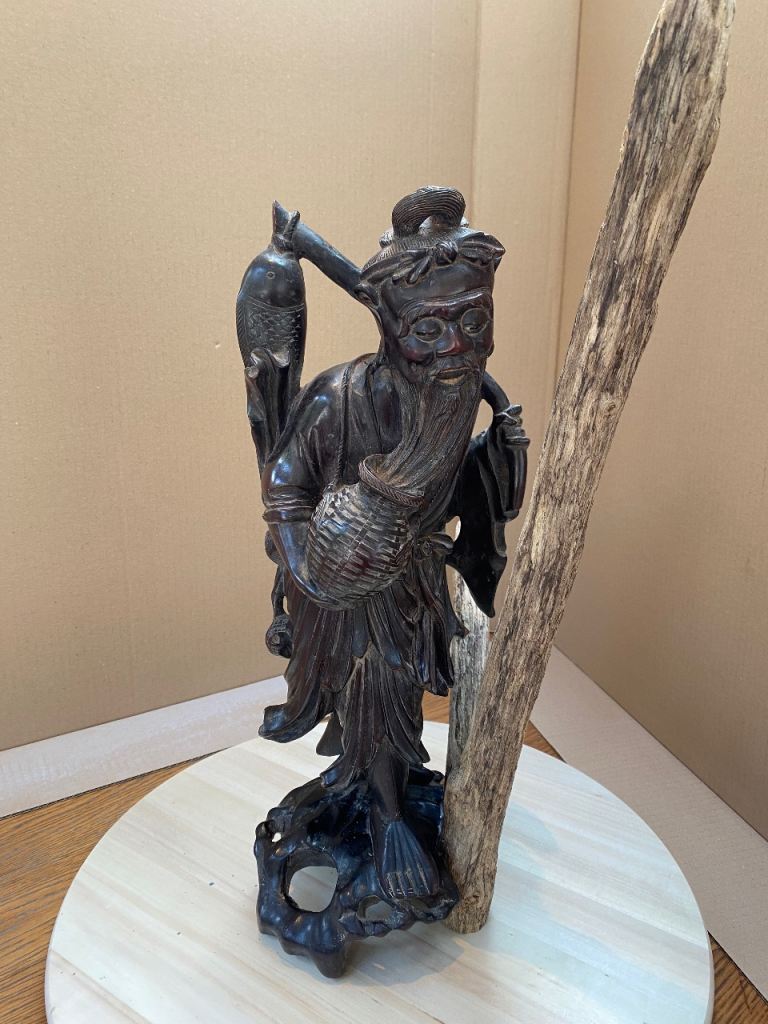 Carved Chinese fisherman assembly 