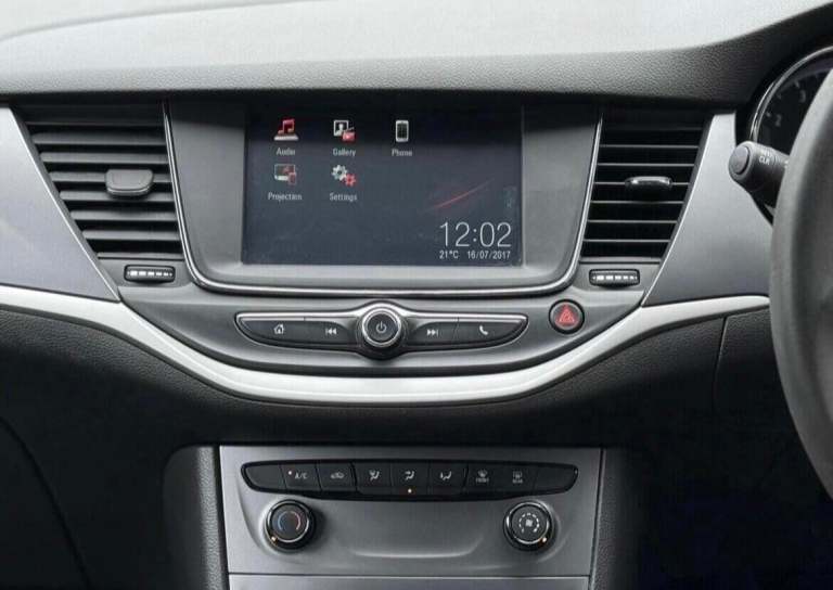 2017 Vauxhall Astra 1.4T 16V 125 Design 5dr HATCHBACK PETROL Manual