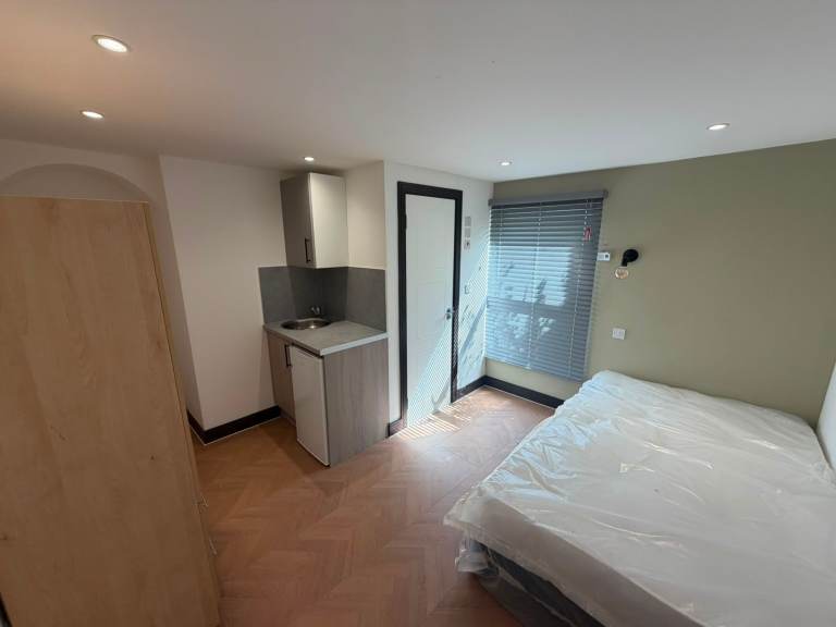 BENEFITS ACCEPTED - Studio Flat Available in Gravesend Gravesham DA12