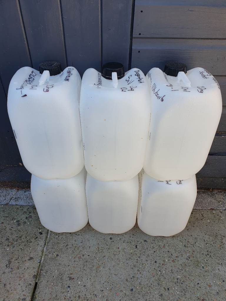 10 litre barrels, drums 