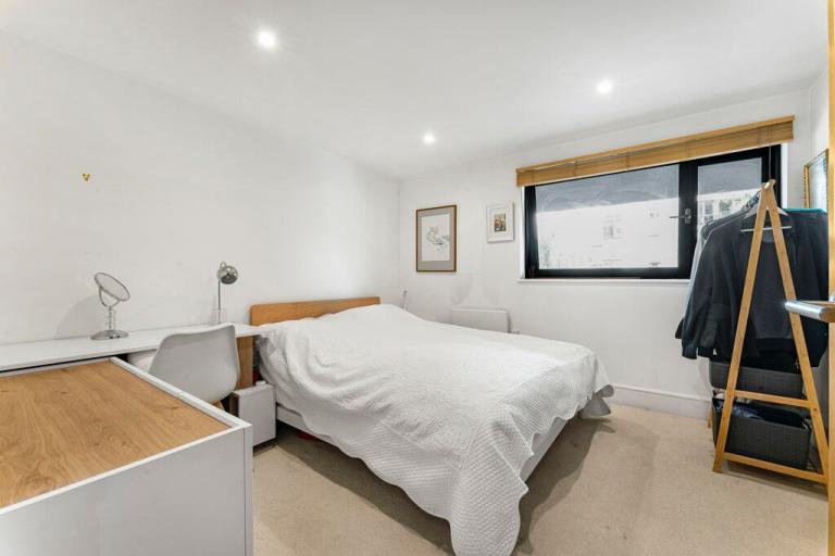 image for Beautiful Room in Modern  Apartment 💎💎 Islington