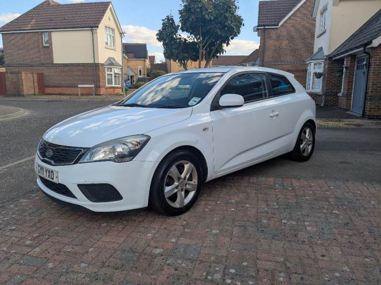 Kia, PRO CEED, Hatchback, 2011, Manual, 1396 (cc), 3 doors