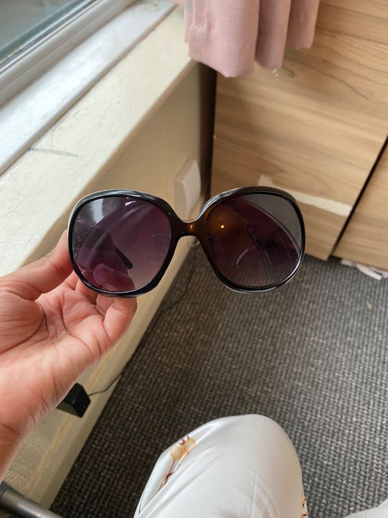 Stylish Black Women's Sunglasses – Good Condition