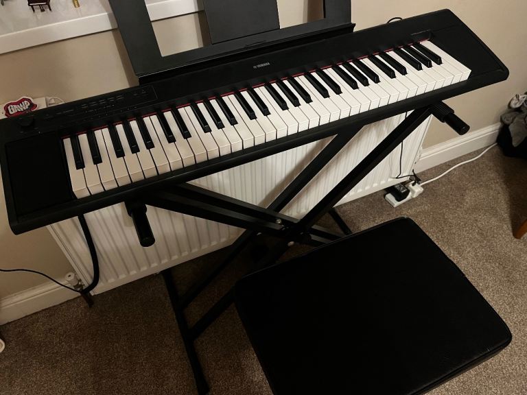 FULL PIANO BUNDLE Yamaha NP12, stool, stand and sustain pedal