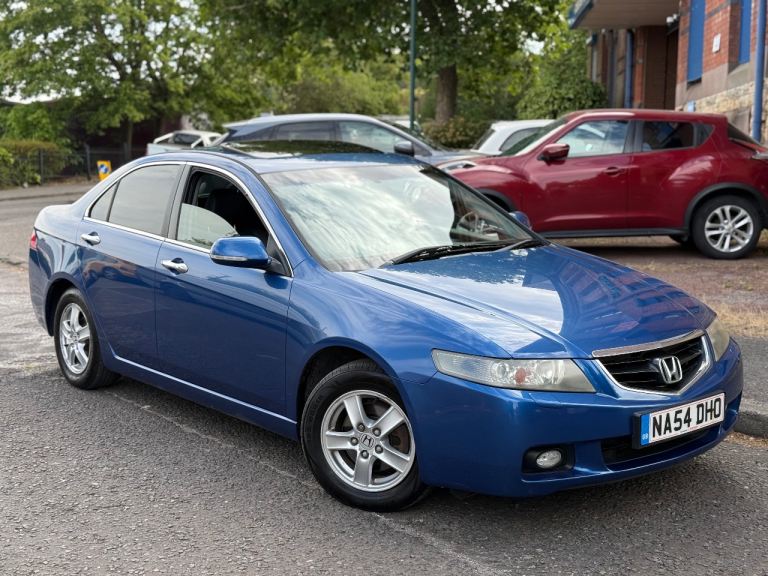 2004 Honda Accord 2.0 i-VTEC Executive 4dr Blue Saloon - MOT June 27!