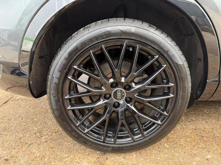 AUDI Q3 1.4 TFSI CoD Black Edition S Tronic Euro 6 (s/s) 5dr 2018