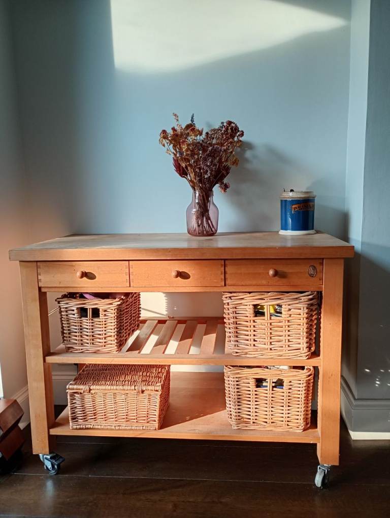 Butcher table sideboard wooden with 3 baskets