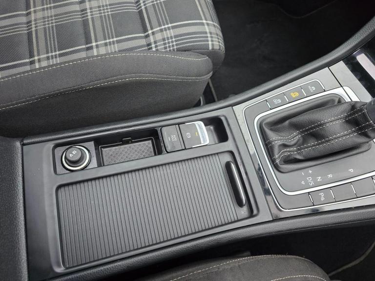 VOLKSWAGEN GOLF 2.0 TDI GTD DSG Euro 6 (s/s) 5dr 2018