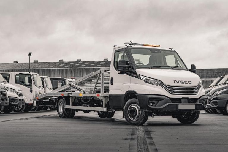 2026 IVECO DAILY HIMATIC TWIN DECK ULTRA LIGHT CAR TRANSPORTER RECOVERY TRUCK