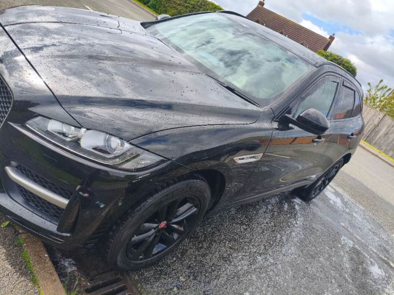 Jaguar F Pace R Sport (chain and turbo done)