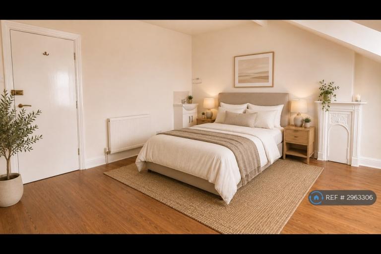 5 bedroom flat in Beverley Road, Hull, HU5 (5 bed) (#2963306)