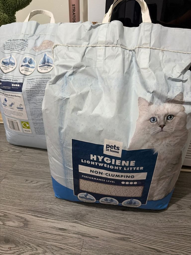 Cat litter 