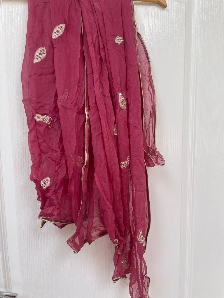 Indian Suit - size 8-12 