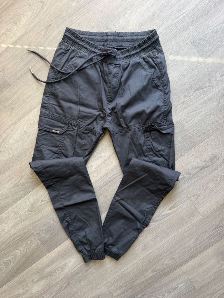 Bee Inspired Men's Black Cargo Joggers - Size 30/34, Good Condition