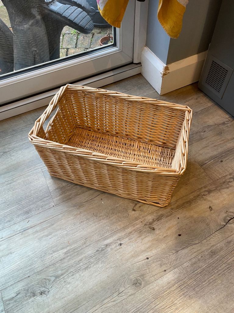 image for Sturdy wicker basket
