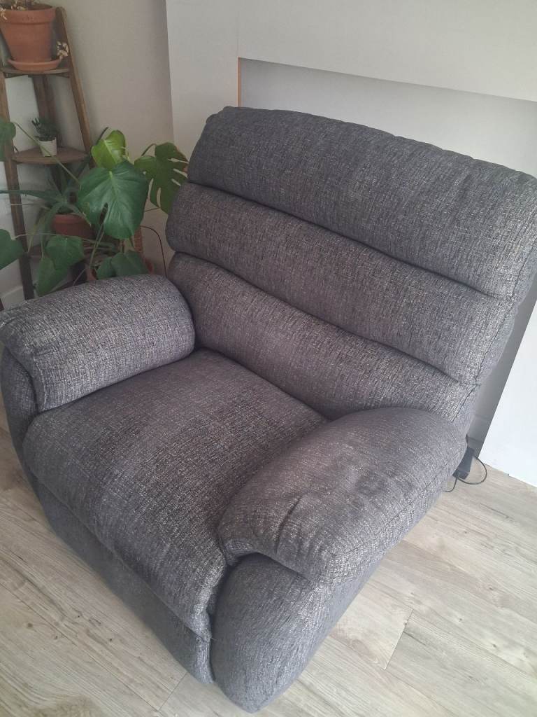 La-Z-Boy Grey Fabric Recliner Armchair – Good Condition