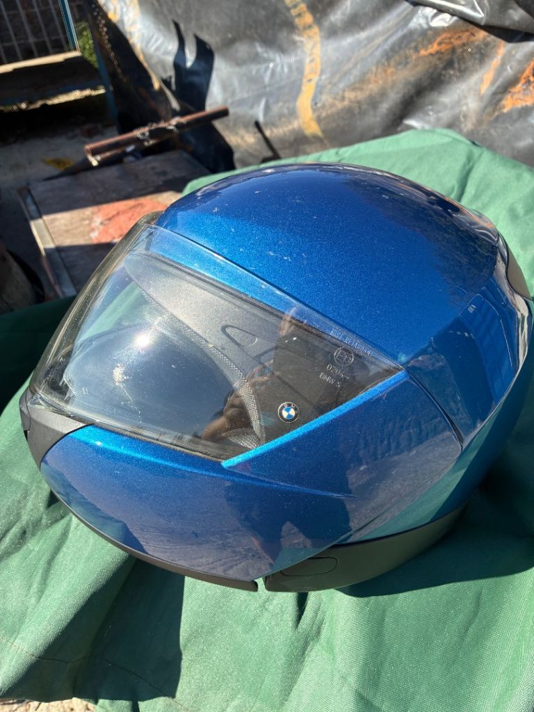 bmw system 5 modular flip up crash helmet