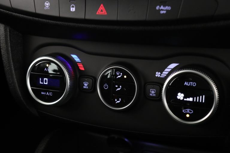 2024 Fiat Tipo 1.5 Hybrid 48V Cross Garmin 5dr DDCT Hatchback Petrol Automatic