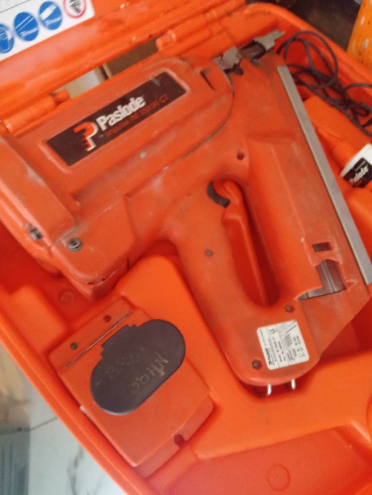 First fix nail gun