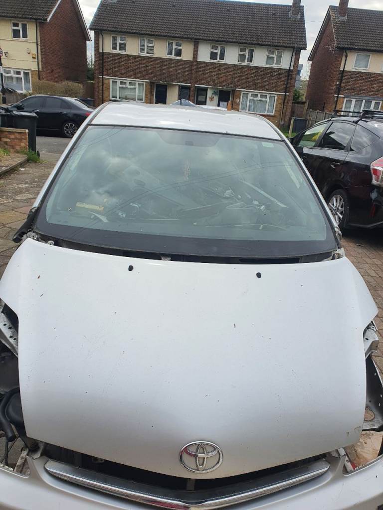 Toyota prius hybrid Bonnet 