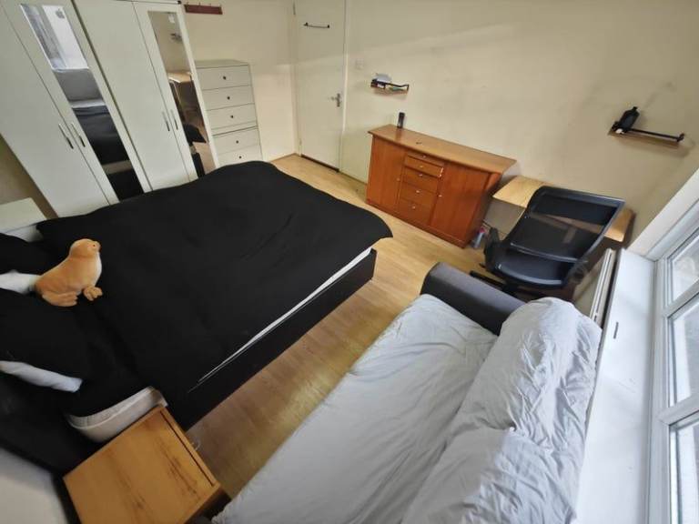 Lovely Room 🌞 Ready to Move ✅