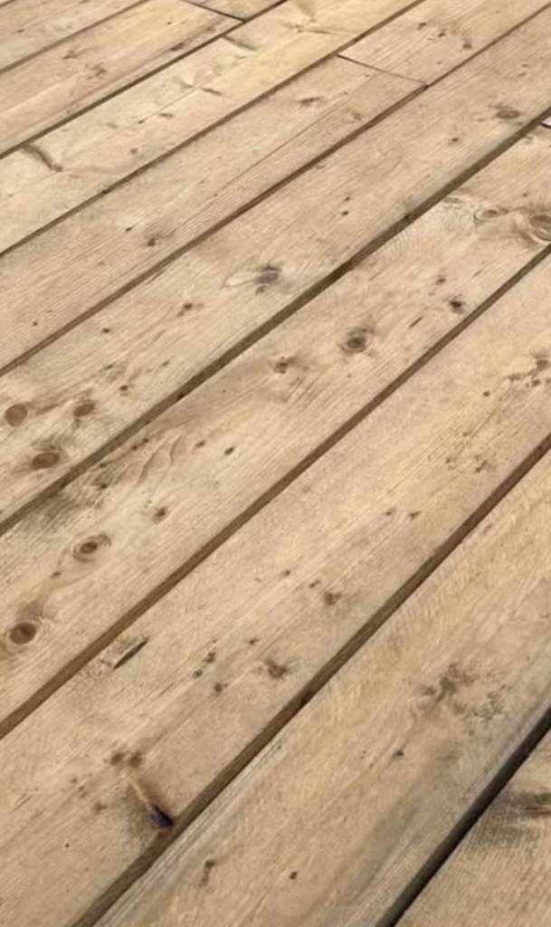 Timber scaffolding boards 