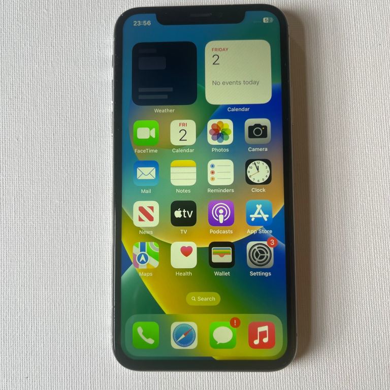 iPhone XS 64gb Unlocked iOS 16.1.1