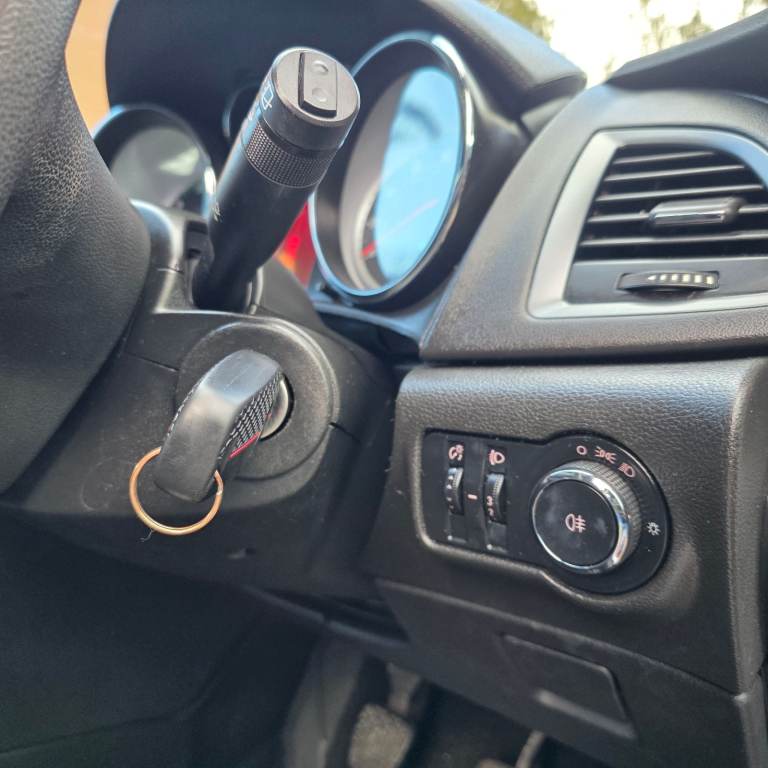 VAUXHALL ASTRA J ESTATE EXCLUSIV FACELIFT MODEL 1.7 DIESEL 110 BHP YEAR 2013 £20 ROAD TAX HPI CLEAR!