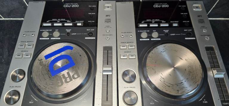 Pioneer CDJ "read"