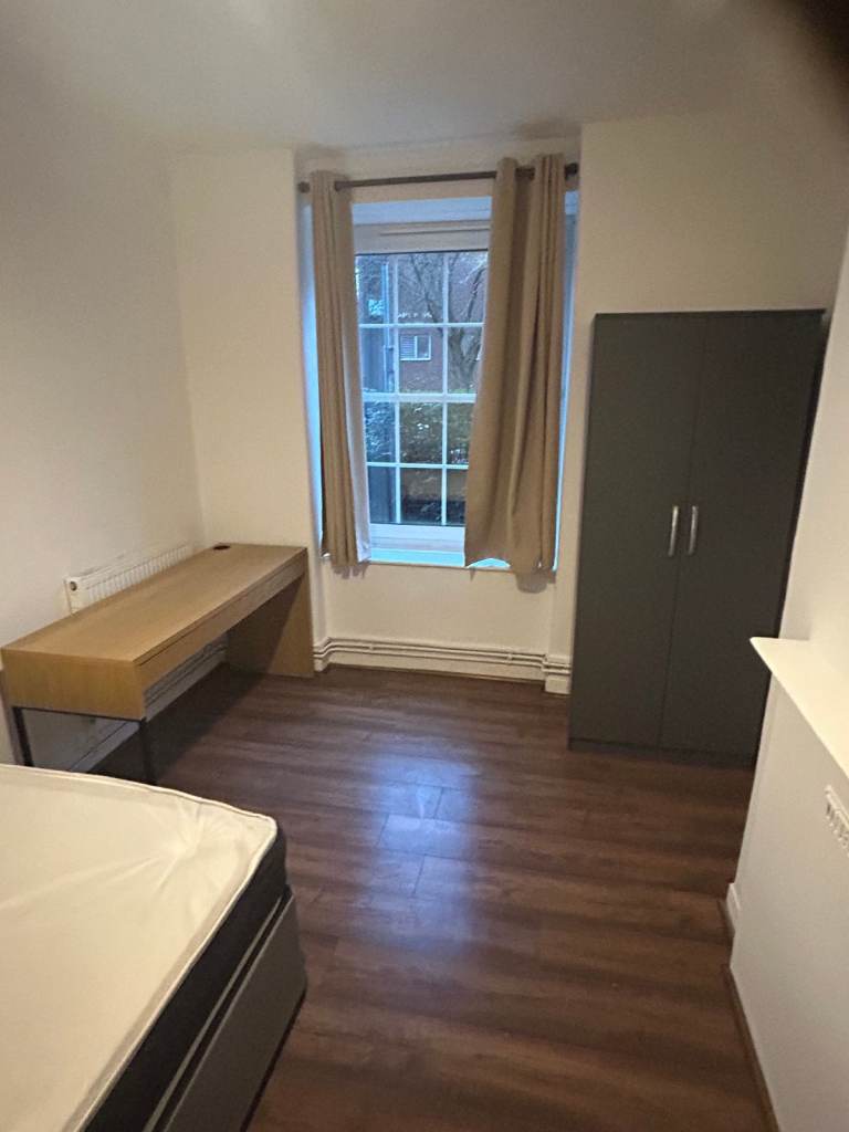 Reletting due Agent Failure.2-Bed Garden Flat, SE11 – Modern, Bright & 5 Mins from Three Tubes