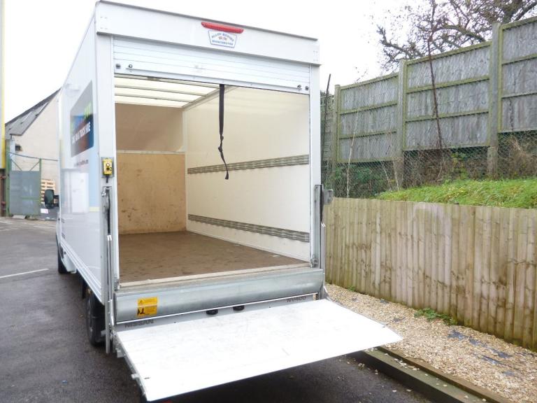 SAME DAY MAN AND VAN SERVICE LONDON | HOUSE REMOVALS, FURNITURE COLLECTION AND DELIVERY 