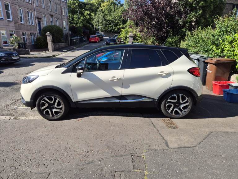 Renault, CAPTUR, Hatchback, 2014, Manual, 898 (cc), 5 doors