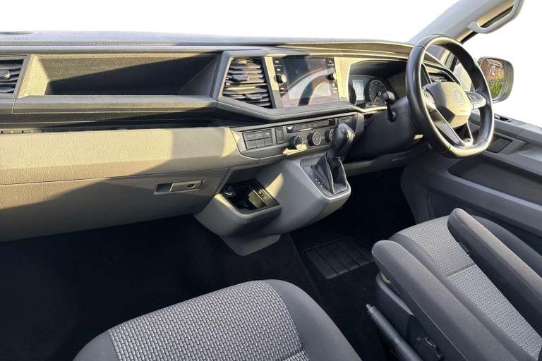 2024 Volkswagen Transporter 2.0 TDI 150 Highline Kombi Van DSG WINDOW VAN DIESEL Automatic