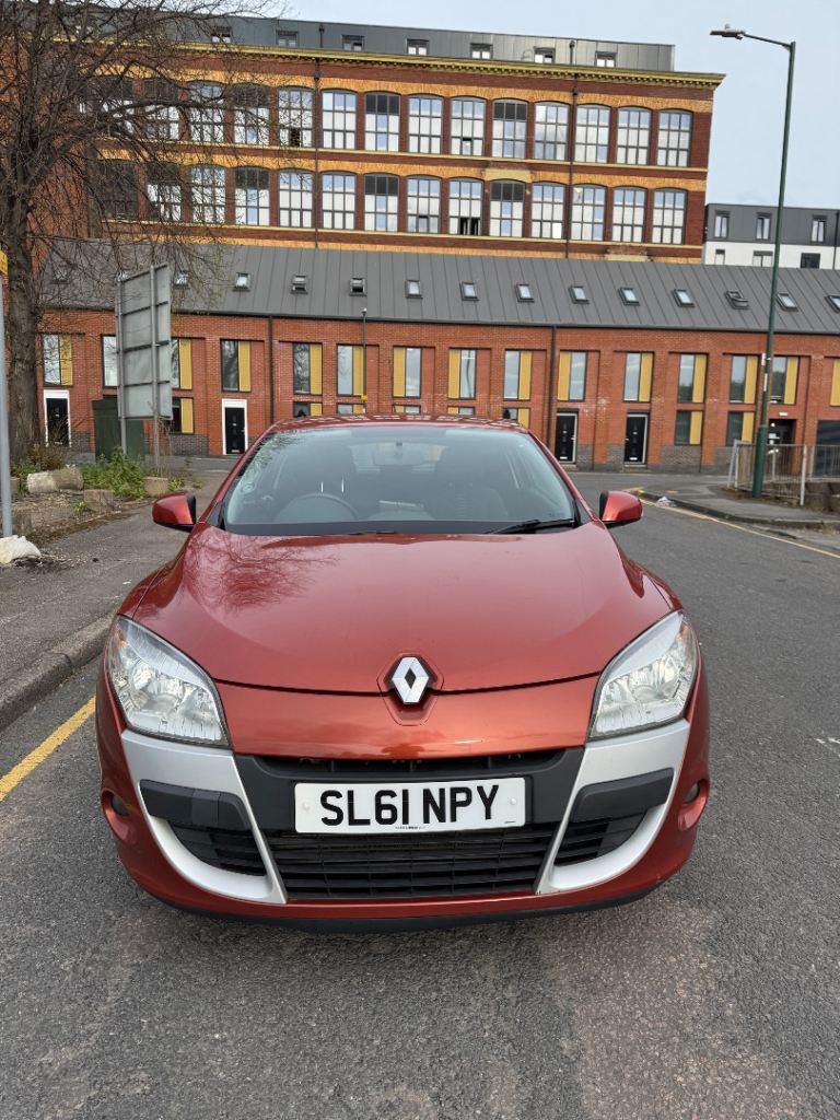  Renault Megane 1.5 dCi Expression Coupe – £1,499 