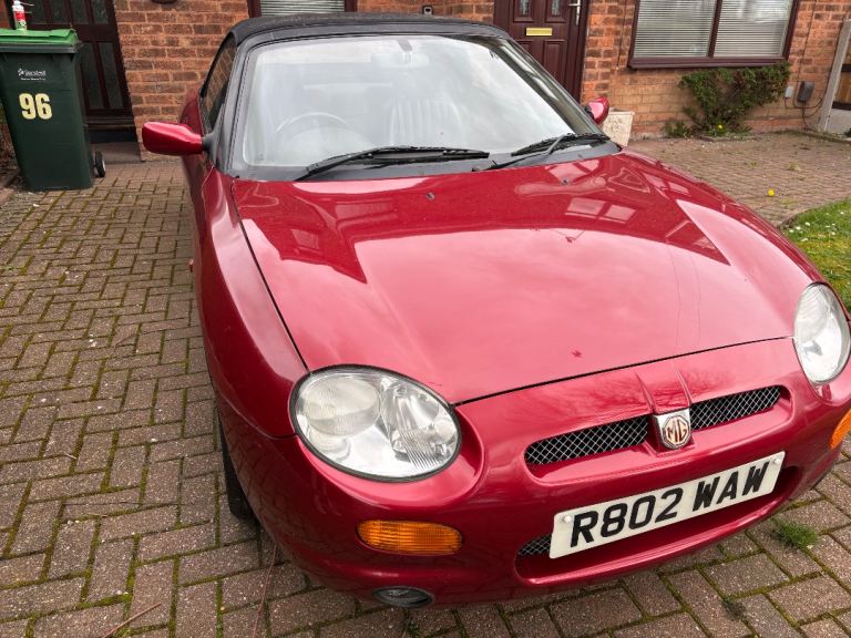 MG 2 seat convertible 