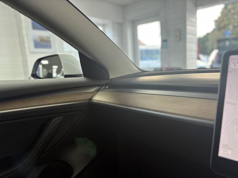 TESLA MODEL 3 Standard Range Plus 2021