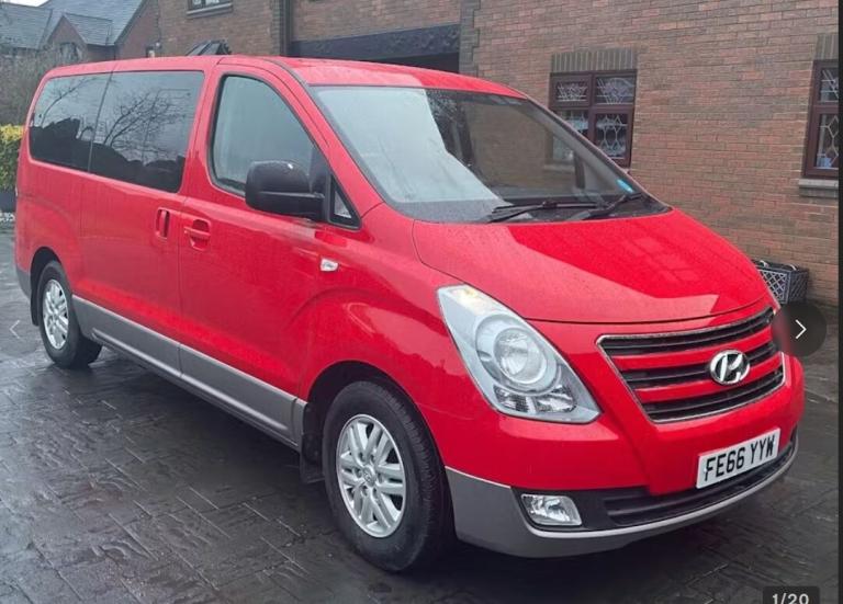 2016 Hyundai i800 2.5 CRDi [136] SE 5dr MPV Diesel Manual